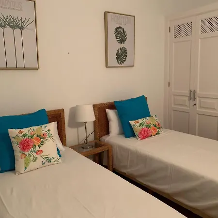 Homeforguest En Con Piscina Y Jardin * Pasito Blanco